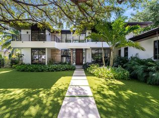 Victoria Place, South Miami, FL 33143