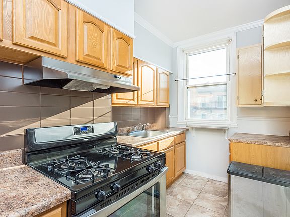 4th image of 22-17 Steinway St #2A