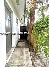 1412 SW 41st Ave #FRONT — Photo 14