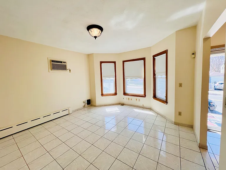 34 Medford St #34 — Photo 5
