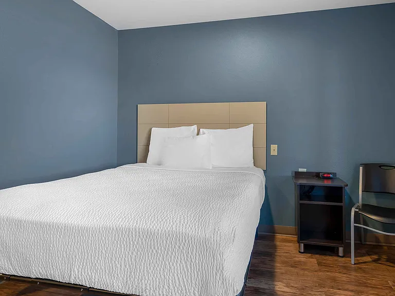 Studio Suite - 1 Queen Bed