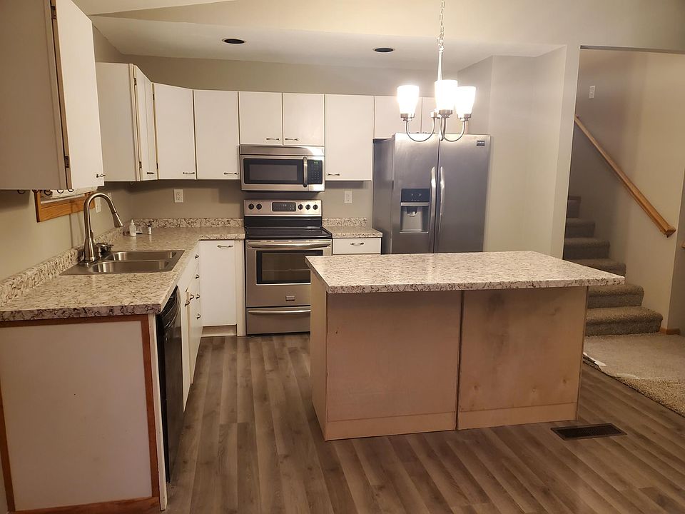 1st image of 177 Parkview Ct