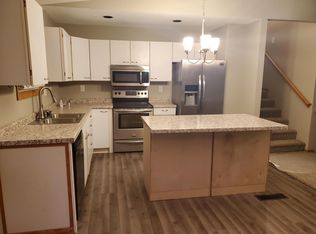 177 Parkview Ct, North Liberty, IA 52317
