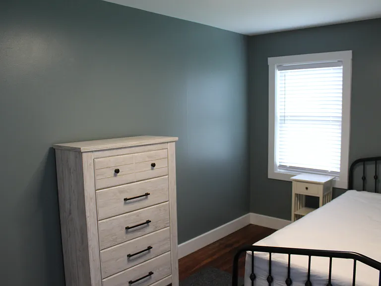 128 S Clark St — Photo 34