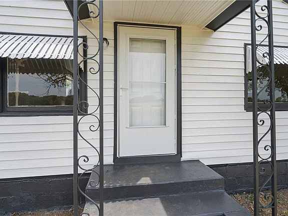 2nd image of 4081 County Road 3745
