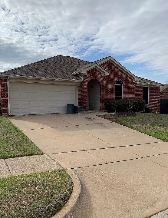 611 Fawn Meadow Trl, Kennedale, TX 76060 MLS 20283279 Zillow