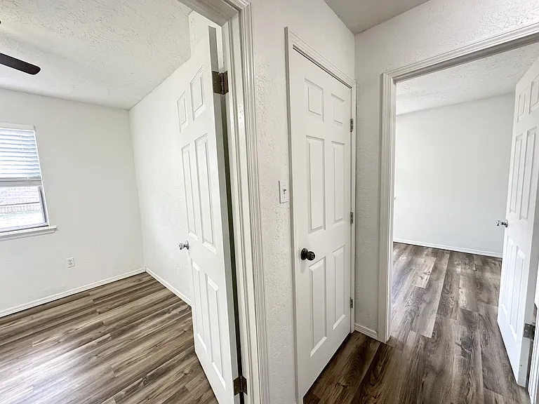 806 SE Brigadoon Way — Photo 8