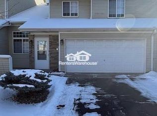 8928 Spring Ln, Woodbury, MN 55125