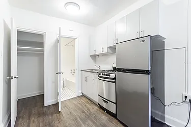 Rented by Wave Real Estate Group