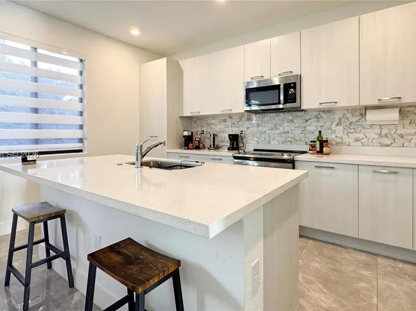 13659 SW 158th Ave, Miami, FL 33196