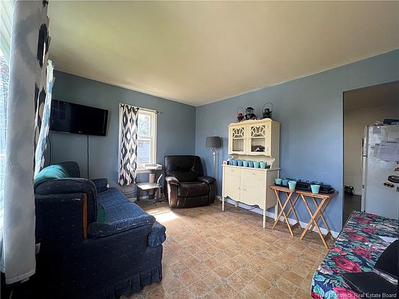 2nd image of 519 Salisbury Rd