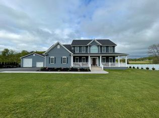 4 Sager Dr, Pine Grove, PA 17963