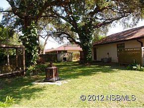 3rd image of 1928 Travelers Palm Dr
