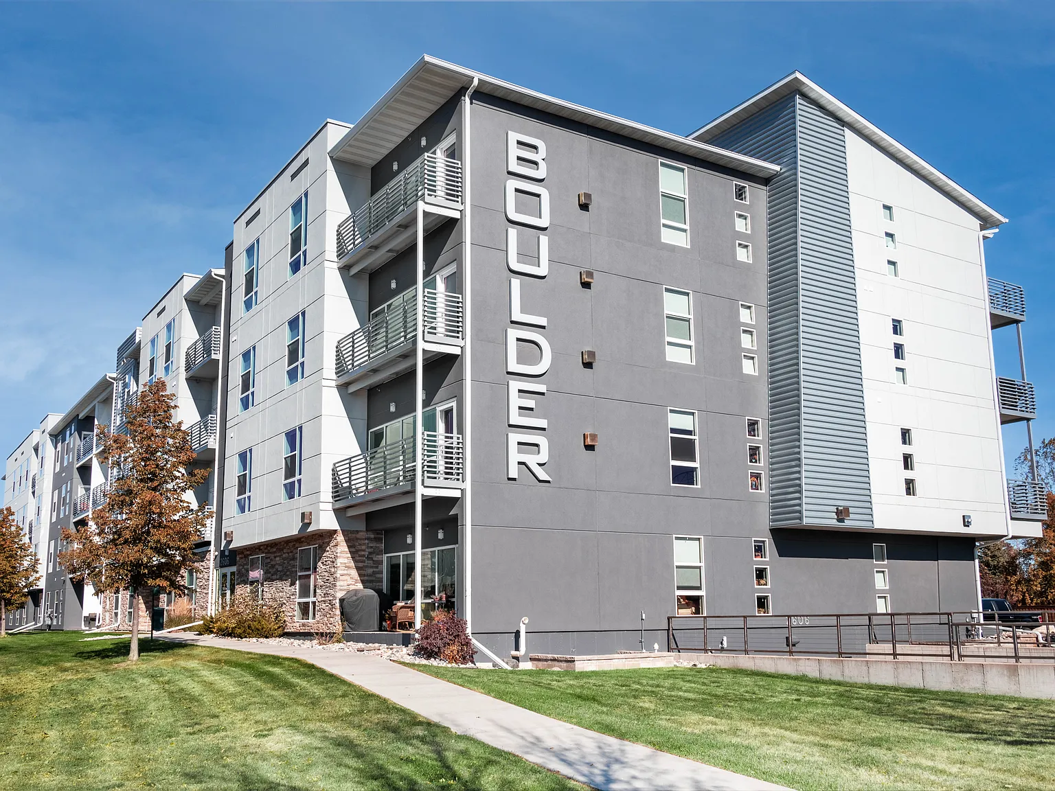 Boulder Apartments, LLC — Photo 2