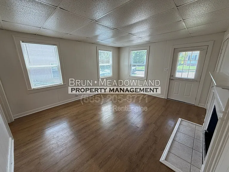 2620 Woodbine Ave — Photo 7