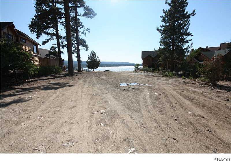 1st image of 200 Eagle Dr