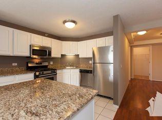 542 N State St, Chicago, IL 60654