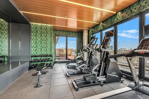 Rented by HSK Group Inc | media 112