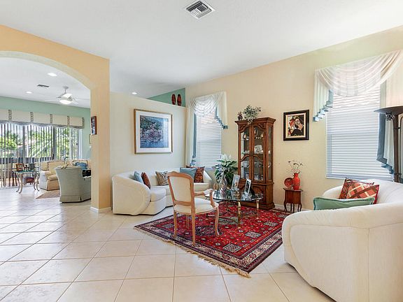 5th image of 11547 Claria Dr