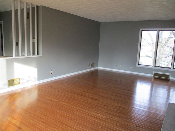 5th image of 2435 Harlem Blvd