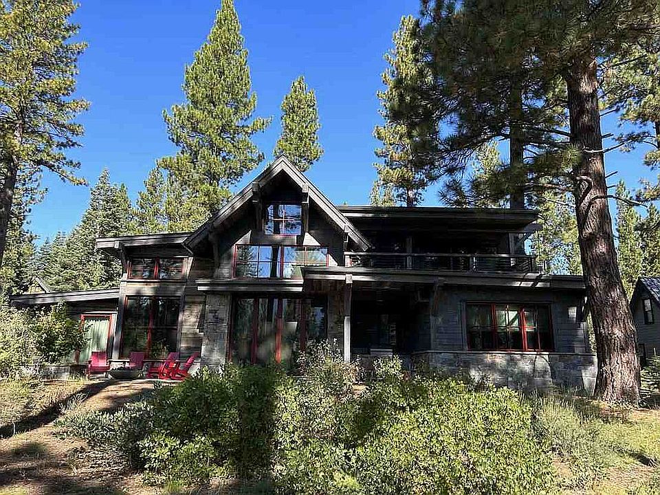 Virtual tour has indoor pix