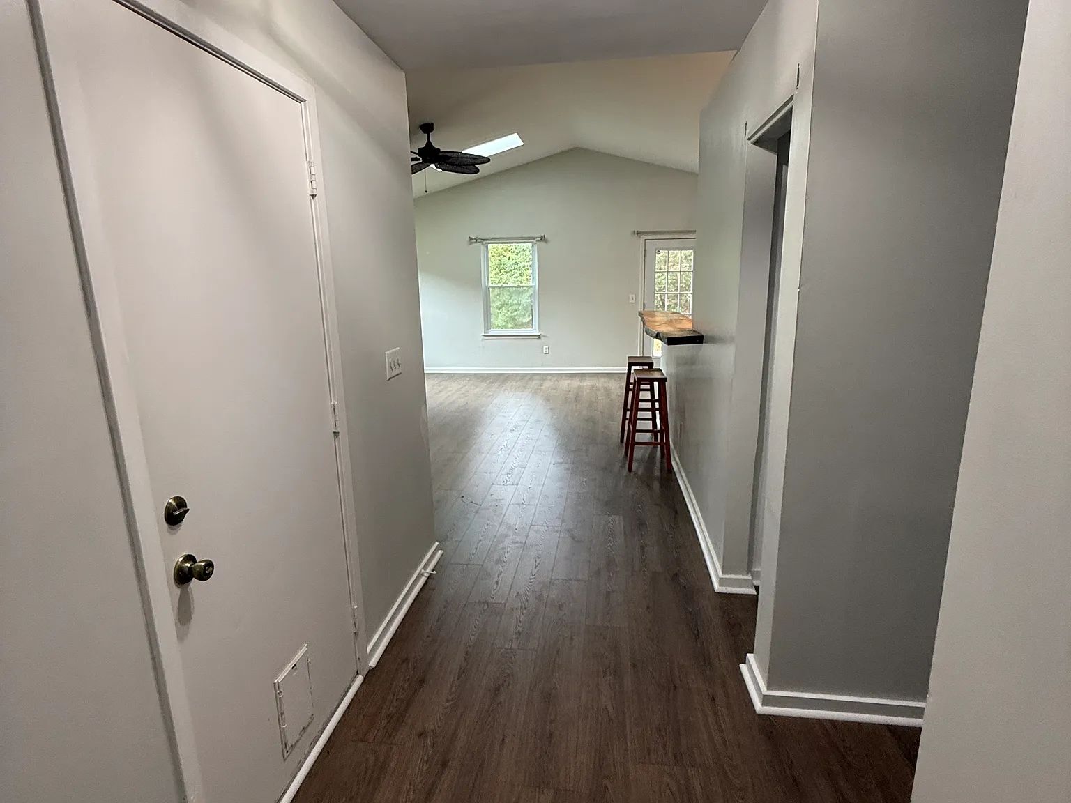 3 bed, 1487 sqft, $3,200 — Photo 4