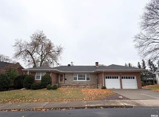 502 W Crestwood Dr, Peoria, IL