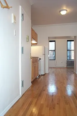 Rented by Tower Brokerage | media 29