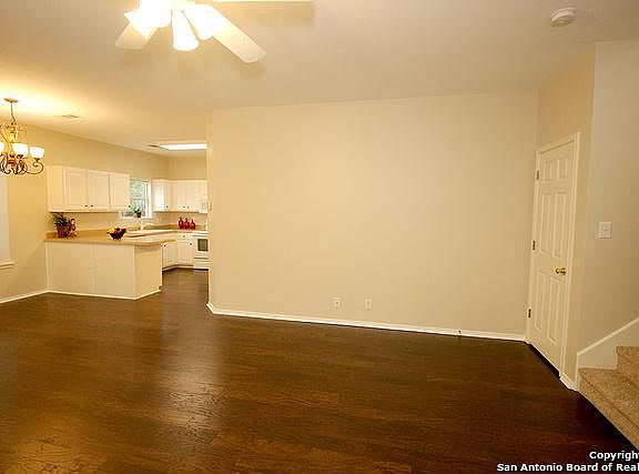 4th image of 21335 Encino Lookout