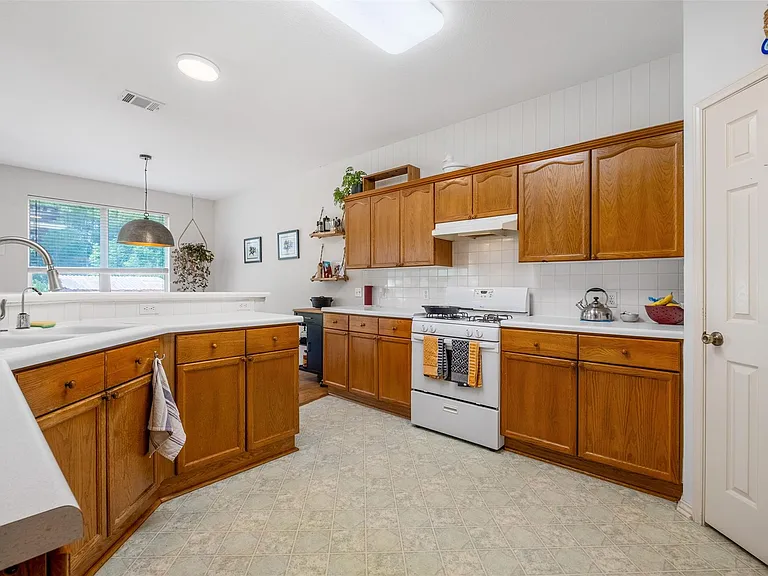 16853 Tortoise St — Photo 18