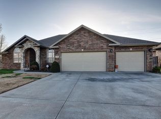703 N Ellen St, Nixa, MO 65714