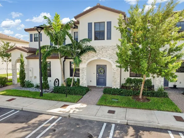 12942 SW 232nd Ter, Homestead, FL 33032