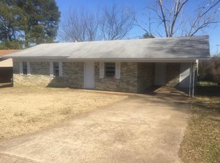 404 Wilson St, Morrilton, AR 72110