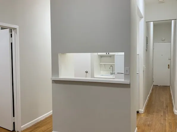 226 Thompson Street image 3 of 8