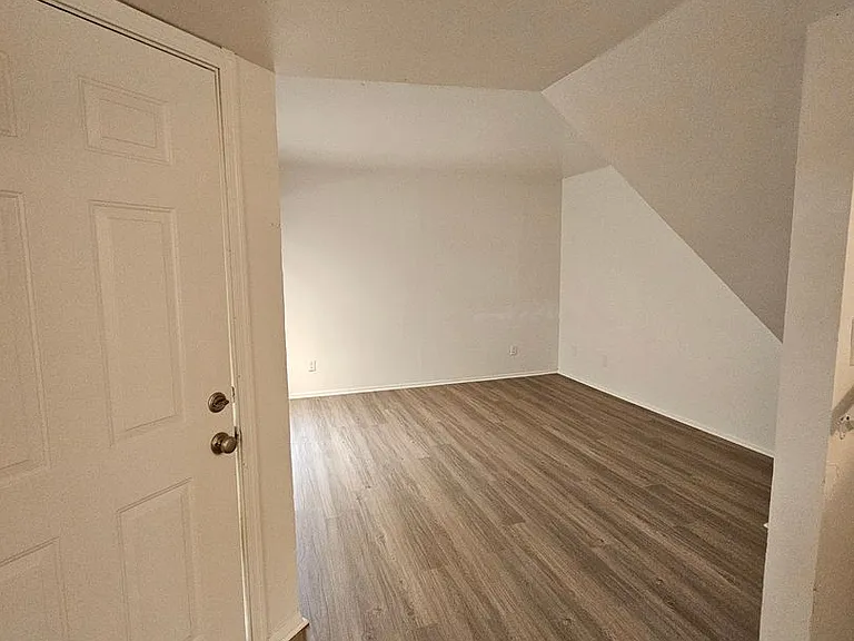 1715 E. Pepper Circle — Photo 20
