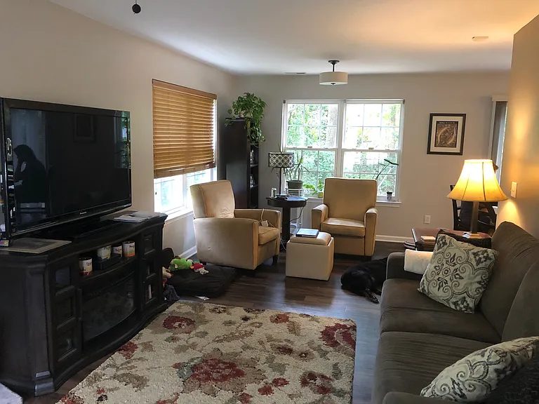 Merlot Family room1_08272019