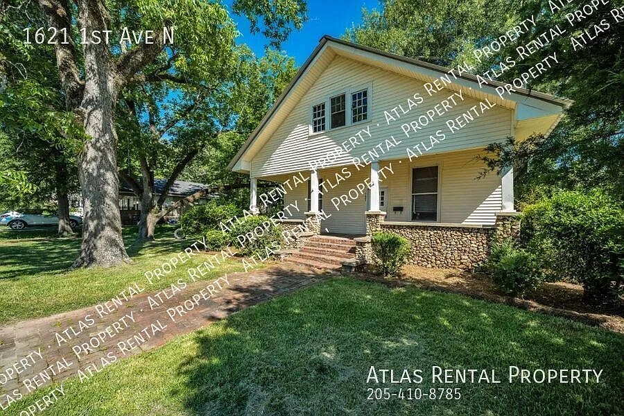 3 Bedroom Pell City Beauty! — Photo 2