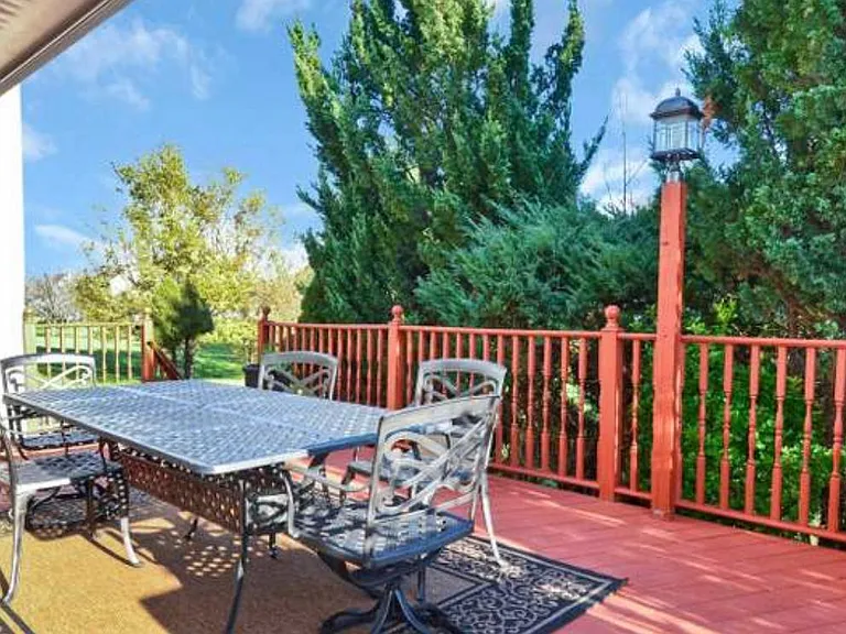 Deck with lots of privacy