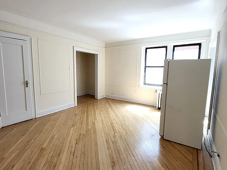 62-98 Saunders St #4 — Photo 8