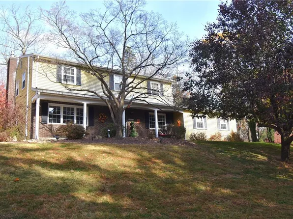 325 Spring Valley Rd, Easton, PA 18042