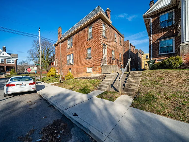 828 Dennison Ave — Photo 17