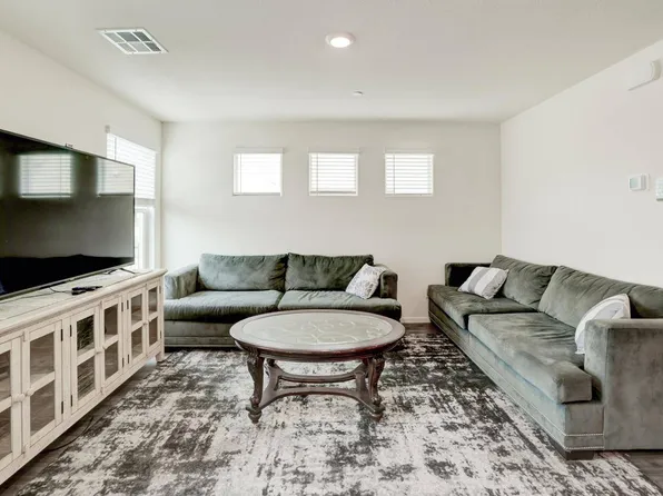 1121 Meadow Sparrow Pl, Henderson, NV 89011