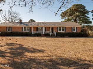 1503 Honrine Rd, Clinton, NC 28328