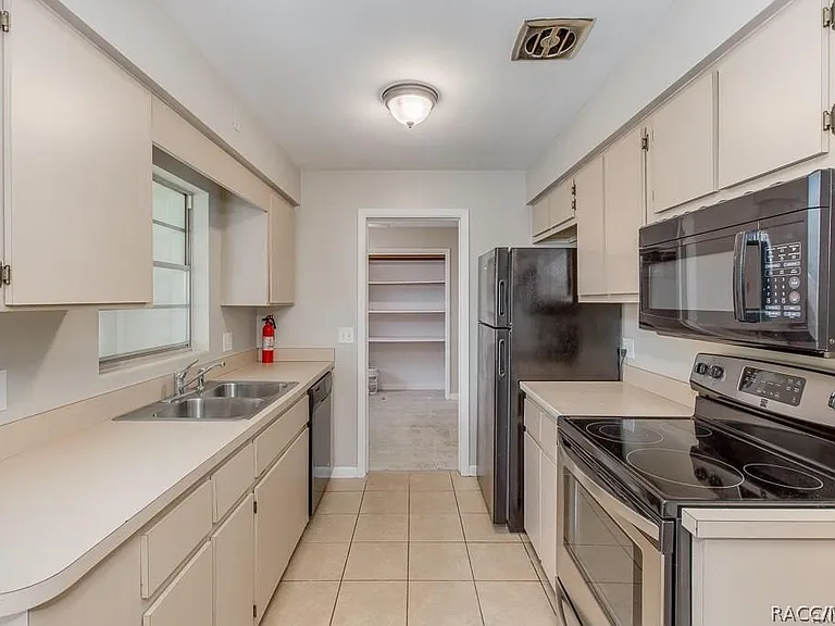27 N Tyler St — Photo 14