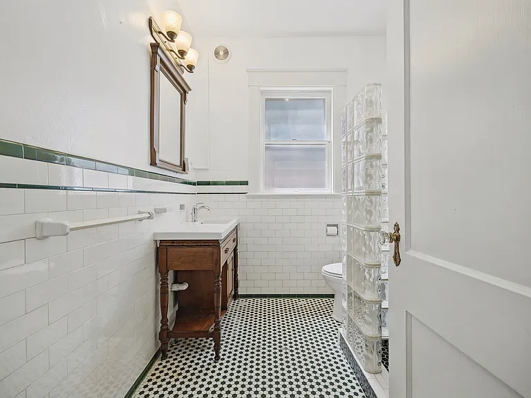 522 North St #1 — Photo 12