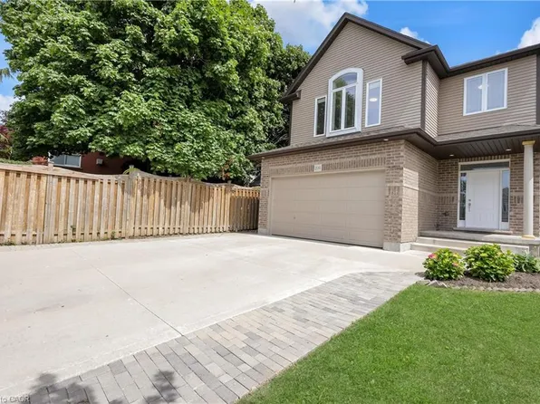 200 Westfield Pl, Waterloo, ON N2T 2R2