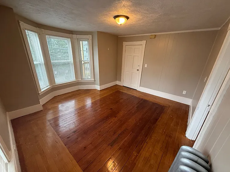 406 Belmont St. — Photo 2