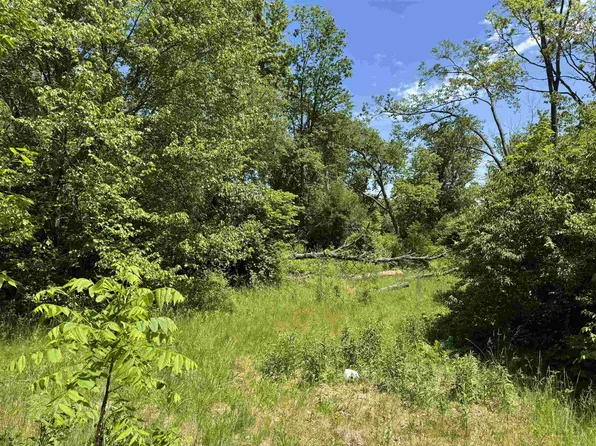 11679 N State Route 2, Rockford, IL 61102