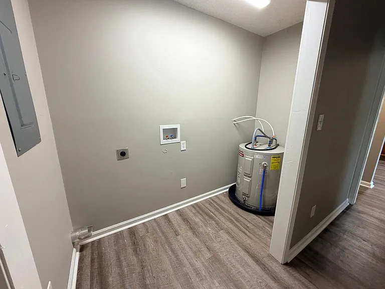 4 Lakeland Ct — Photo 9