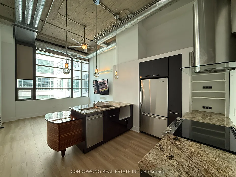 637 Lake Shore Blvd W #331